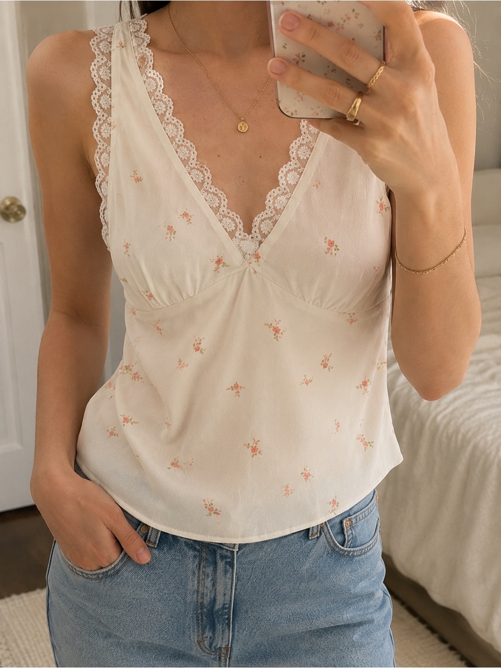 SLEEVELESS VISCOSE TOP